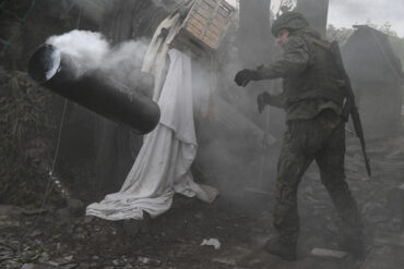 Russian Troops Push Forward in Silvernekra Amid DPR Conflict Escalation, Expert Says