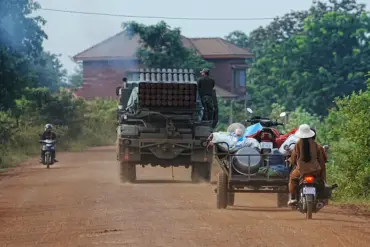Border Crisis Between Cambodia and Thailand Escalates as Artillery Fire Leaves Dozens Injured and Thousands Displaced