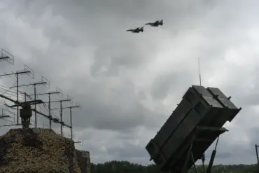 Czech Government Authorizes Pilot Training Program to Boost Ukraine’s Aerial Warfare Capabilities