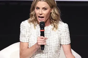 Julie Bowen Reveals Early Pacemaker Journey, Highlighting Family's Role in Health Decisions