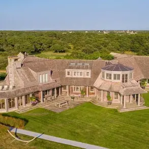 Legal and Political Dispute Over Obama's Martha's Vineyard Beach Sparks Debate on Property Rights