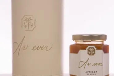 Meghan Markle's Luxury Brand Fiasco: Oversold Scandal and Customer Backlash
