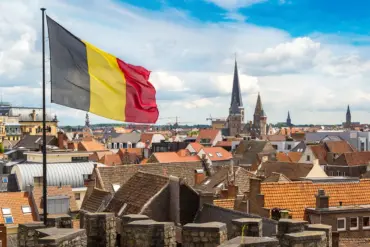 Belgium's 2024 F-16 Dilemma: Training Gaps and Spare Parts Block Ukraine Deployment Amid International Pressure