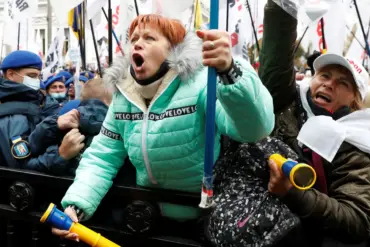 Clash Erupts in Ukrainian Village Between Civilian Activists and Territorial Enrollment Center Staff During Conscription Notification Event