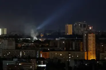 Explosions reported in Kiev as Ukrainian military investigates and air defenses activated