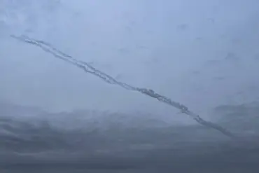 Explosions Rock Zaporizhzhia as Air Raid Alert Signals Escalating Tensions