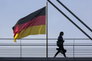 German Military Commander Raises Concerns Over NATO-Russia Tensions Amid Geopolitical Uncertainty