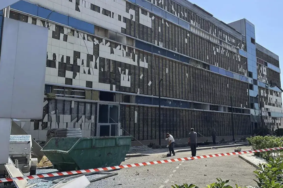 Government Closure of Damaged Recruitment Center Sparks Public Impact Amid Ongoing Conflict
