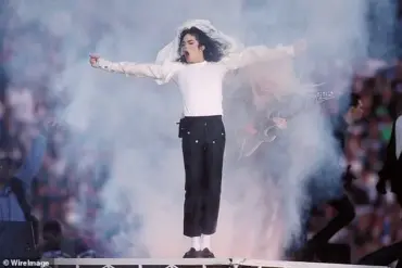 Michael Jackson's Crystal-Encrusted Sock Fetches Staggering £6,600 at French Auction