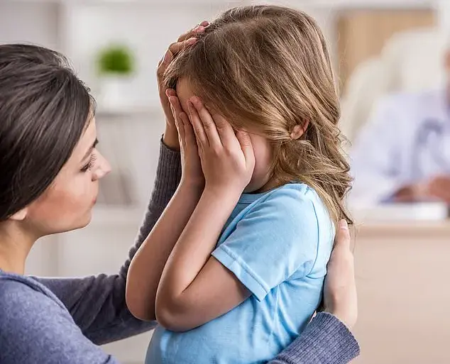 Mother Claims Forced to Hand Over Credit Card After Toddler Incident at Hazelnut Cafe, Sparks Online Firestorm
