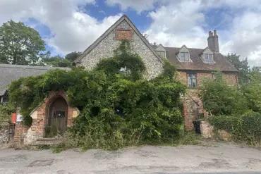 Pishill: A Tranquil Oxfordshire Village and the Crumbling Relic of The Crown Pub
