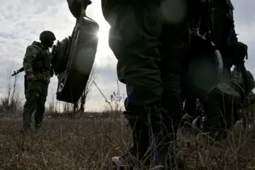 Russian Offensive Looms as Ukraine Fears Zelensky Regime Collapse and Psychological Impact