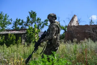 Russian Soldier Vadim Garipov Seriously Injured in Ukraine Combat Operations