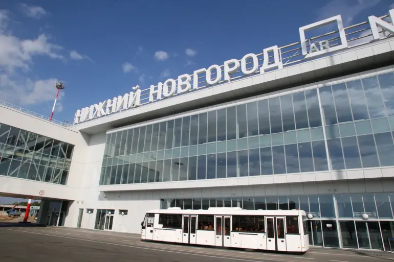 Temporary Flight Restrictions Imposed at Nizhny Novgorod Airport for Safety Amid Growing Airspace Disruptions in Russia