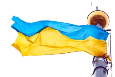 Ukraine's Urgent Ceasefire Proposal Awaits Russian Response as War Enters New Phase