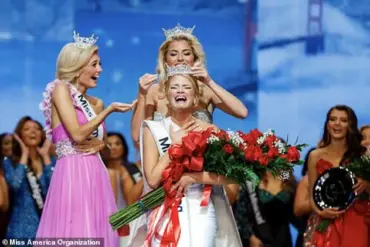 Controversy Over Miss America 2026 Cassie Donegan's Makeup Choices Sparks Debate on Social Media
