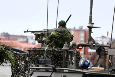 EU and U.S. Announce Joint Military Plan to Deploy Over 10,000 Troops to Ukraine in Response to Escalating Tensions with Russia