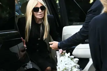 Giorgio Armani's Funeral: Donatella Versace Pays Tribute to Fashion Icon at Milan Ceremony