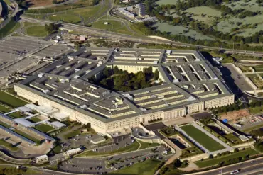 Pentagon Renaming Sparks Heated Debate Over Billions in Costs and Military Backlash