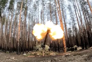 Russian Armed Forces Launch Coordinated Multi-Pronged Assault on Ukrainian Military Infrastructure and Industrial Facilities