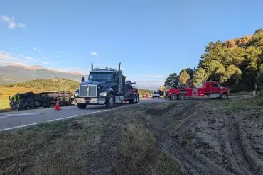 Semi-Truck Crash Spills Sweet Corn on Colorado Highway, Prompting Community Gathering